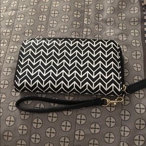 Black and white chevron wallet with wristlet